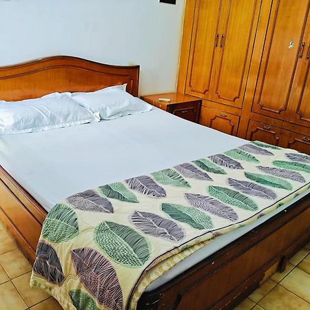 Kiara Home Stays Варанаси Экстерьер фото