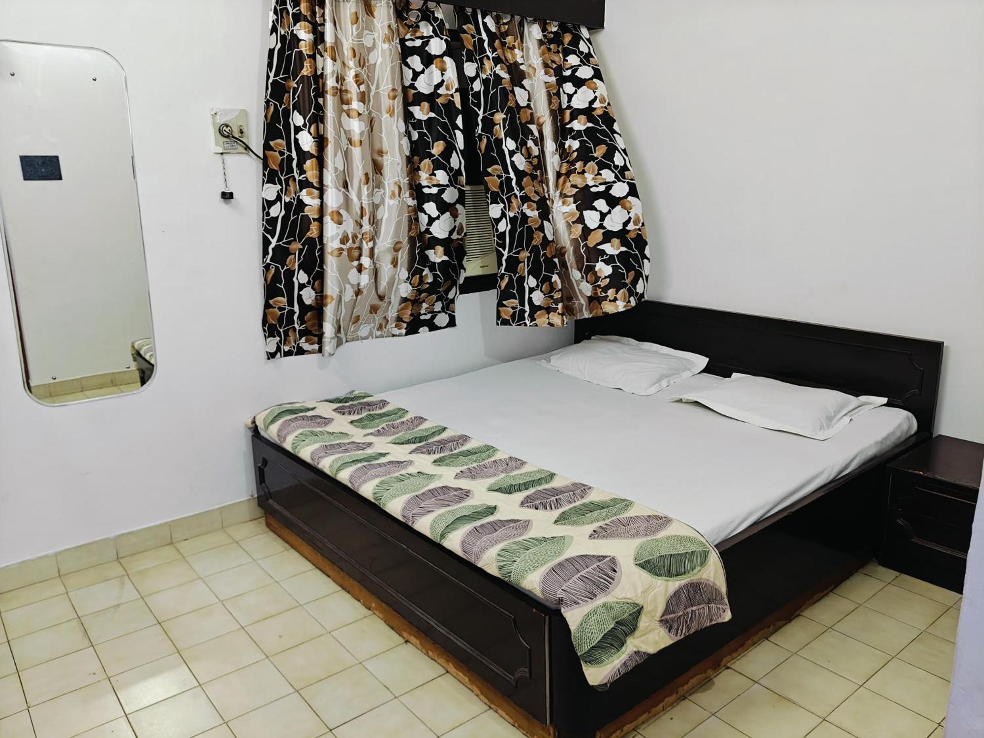 Kiara Home Stays Варанаси Экстерьер фото